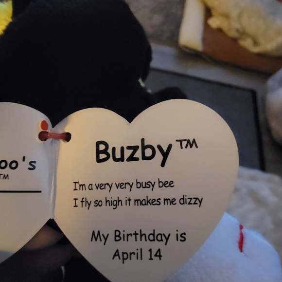 Ty Beanie Buzby - Picture 4 of 6